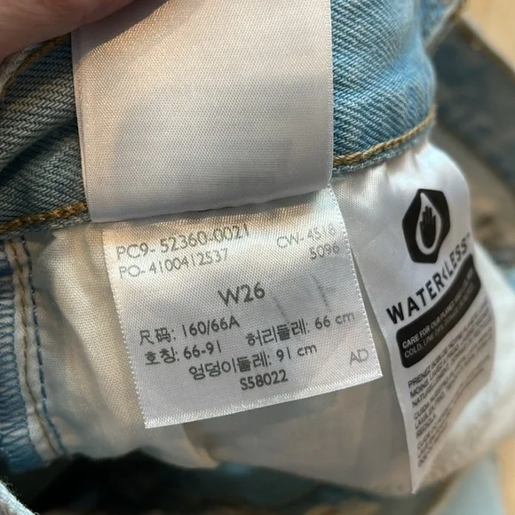 Levi’s Wedgie Button Fly Cutoff Denim Shorts Size 26 - Picture 7 of 10